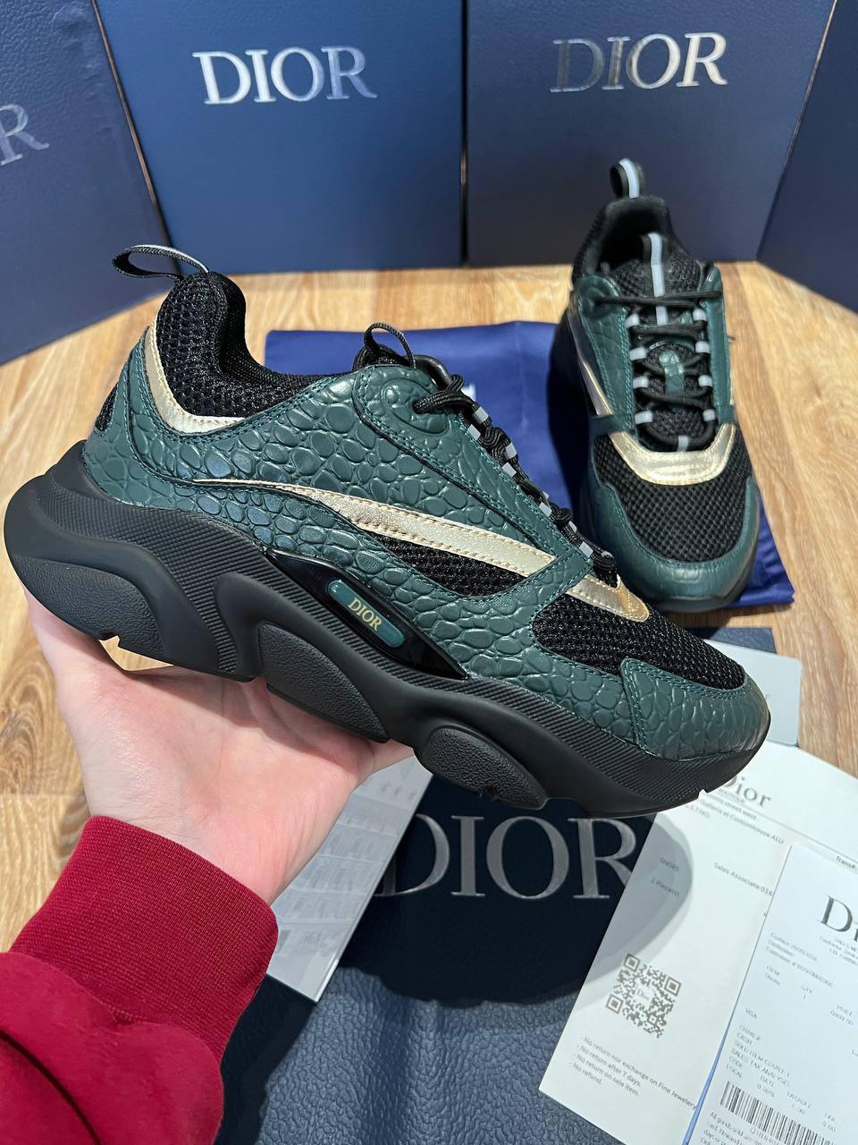 Dio b22 trainers jj0407
