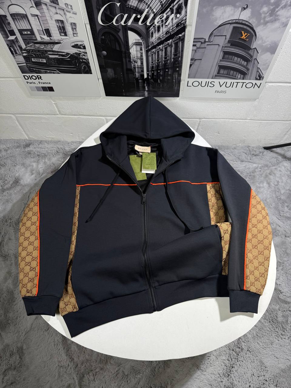 Guci hoodies 2009