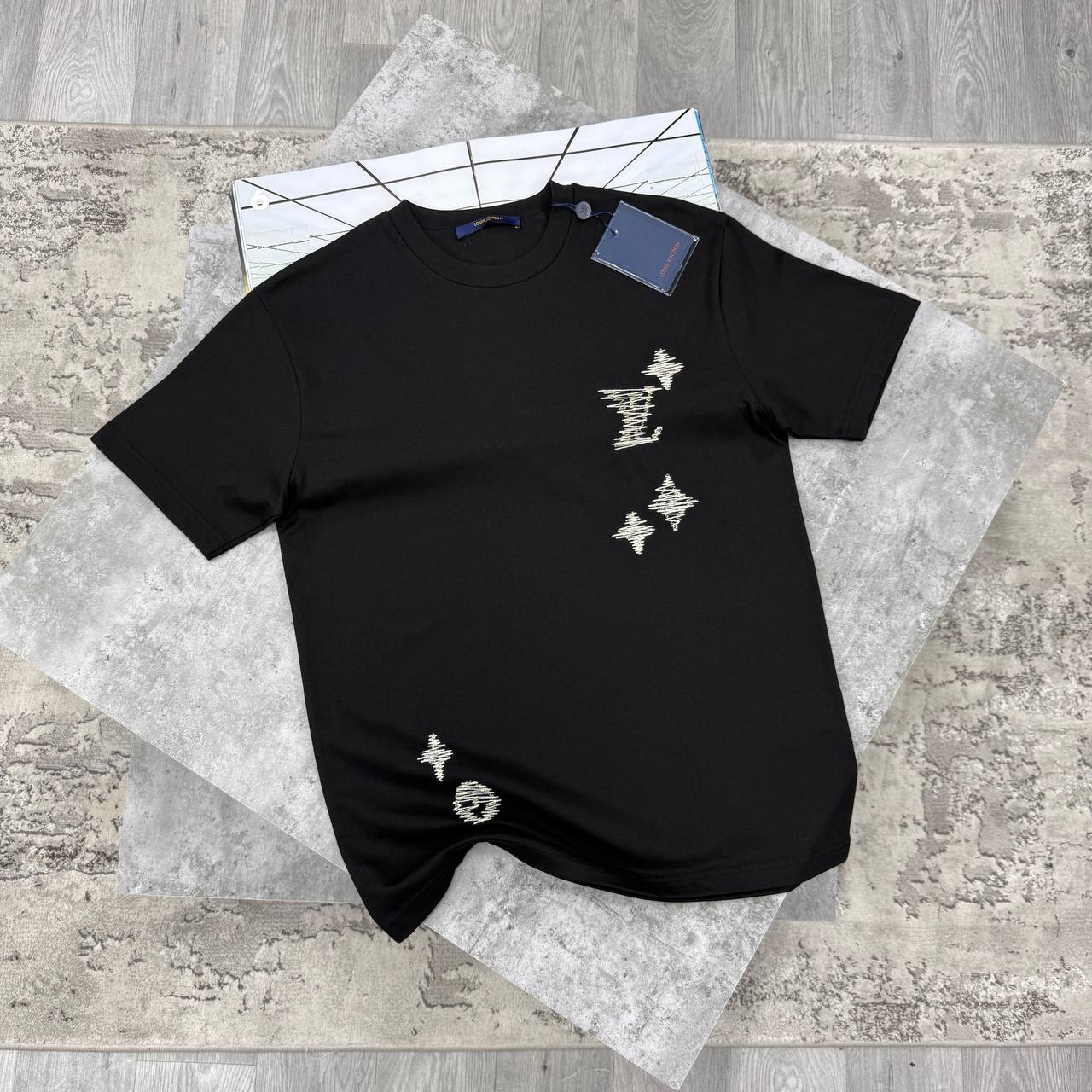 SUPER CLON LV TEE jay2307