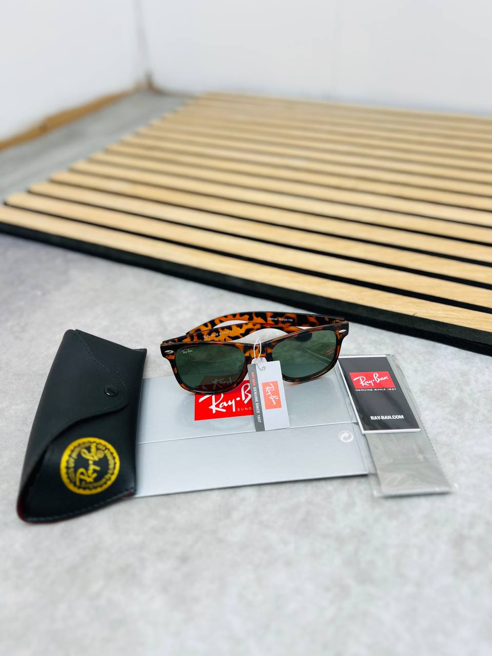 MENS RAYBA SUNGLASSES COME WITH BOX ETC am0304