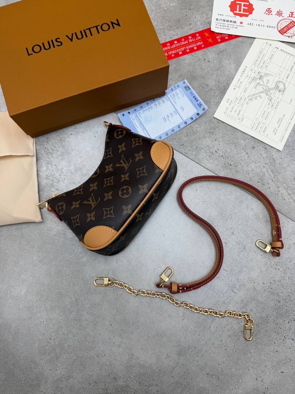 SUPER CLON WOMENS LV BAG COME WITH BOX ETC am1007