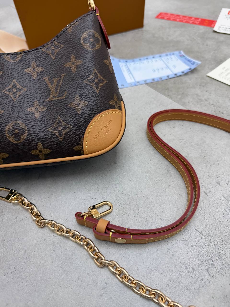 SUPER CLON WOMENS LV BAG COME WITH BOX ETC am1007
