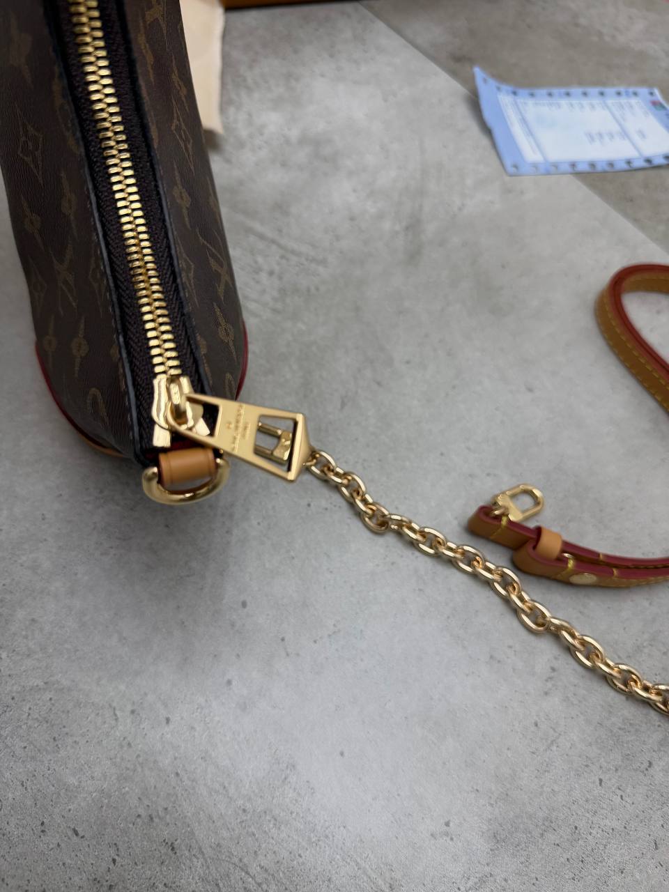 SUPER CLON WOMENS LV BAG COME WITH BOX ETC am1007