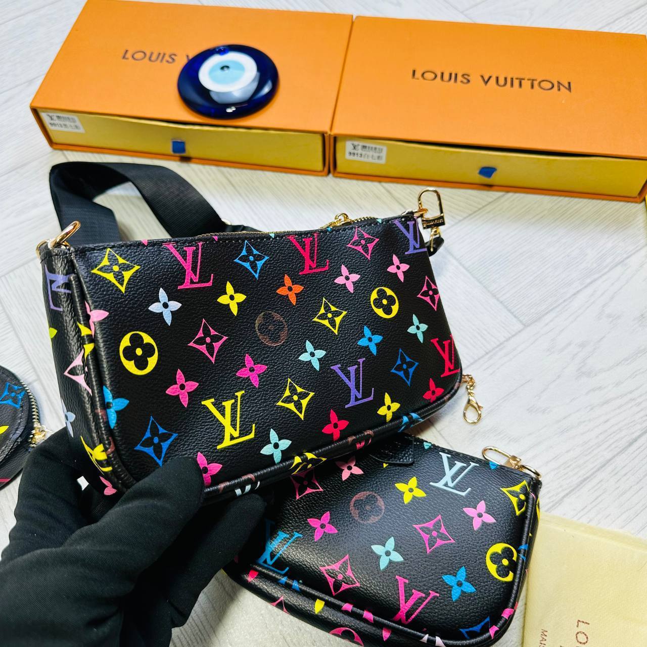 LV bag 💼 WHIT BOX AND DUST BAG to1207