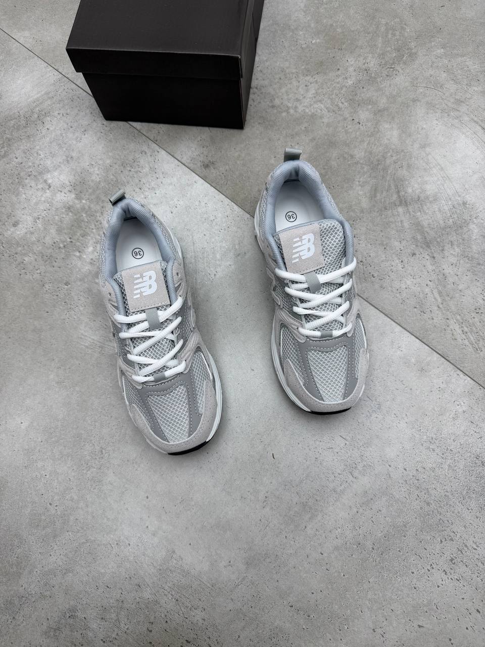 WOMENS NEW BALANCE am1707