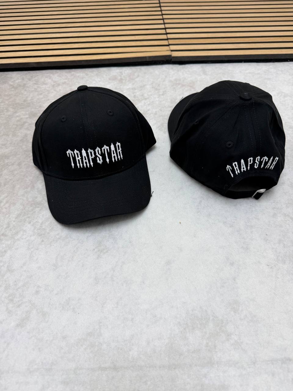 CAPS am0804