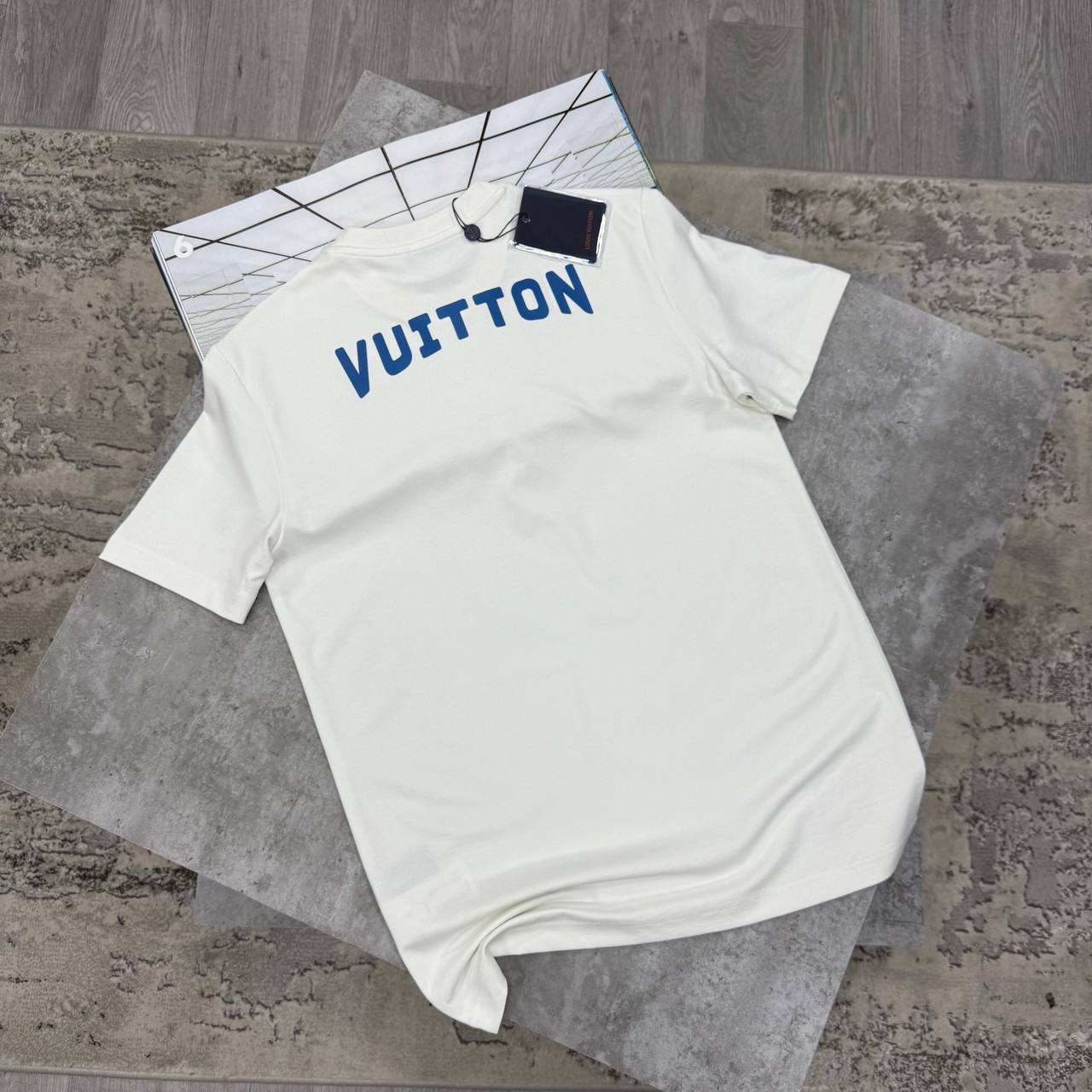 SUPER CLON LV TEE jay2406