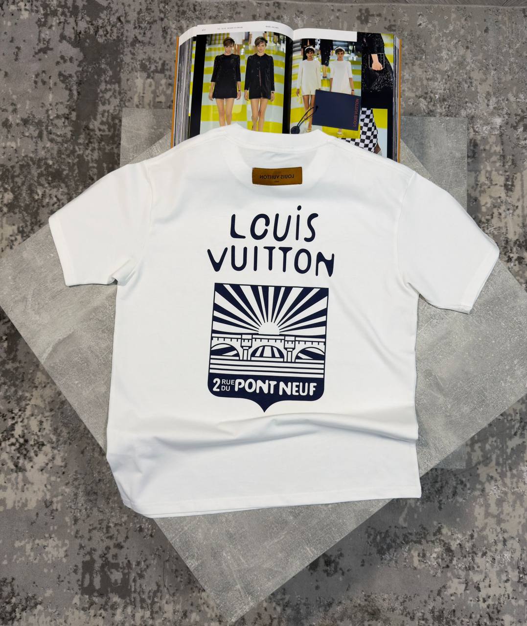 LV Tshirt aj0904
