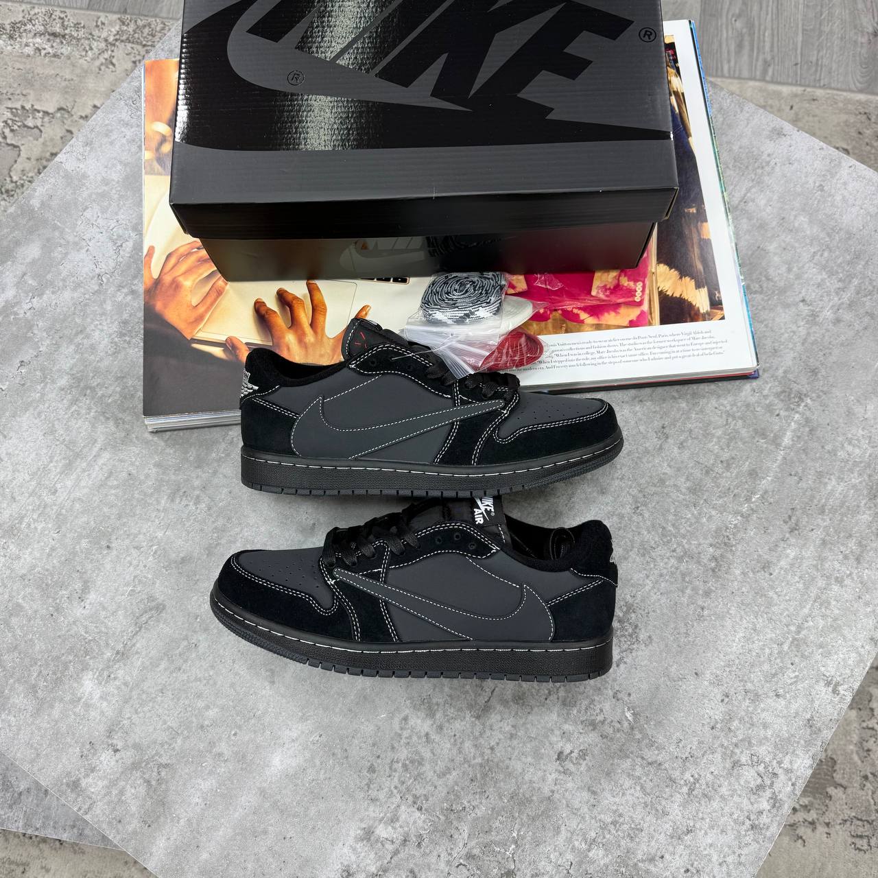 SUPER CLON NIK X TRAVIS SCOTT jay2007