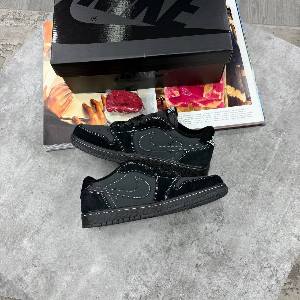 SUPER CLON NIK X TRAVIS SCOTT jay2007