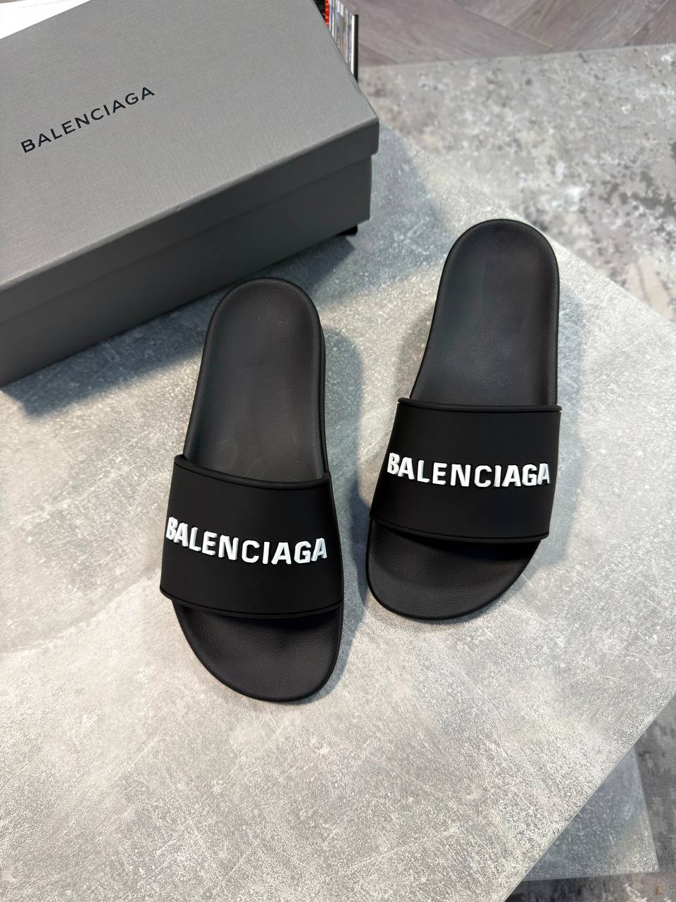 Superclon Balenciag sliders aj2207