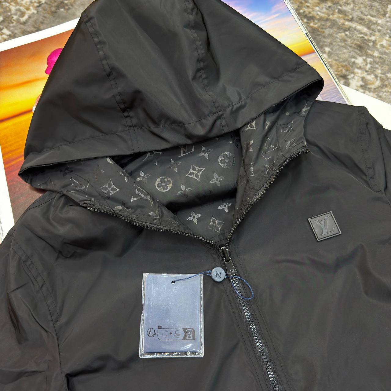 Superclon quality Lv Reversible jacket ha2407