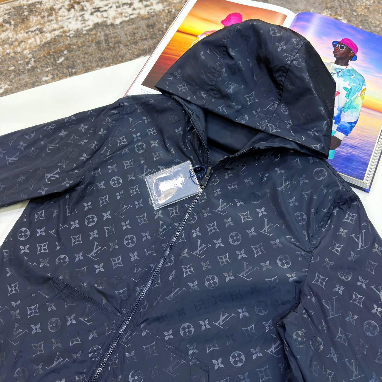 Superclon quality Lv Reversible jacket ha2407