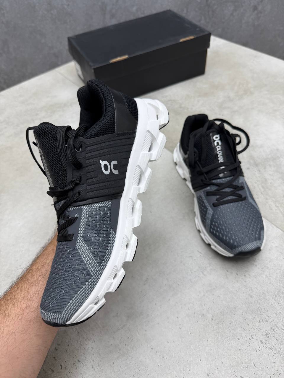 MENS ON CLOUD TRAINERS am2807