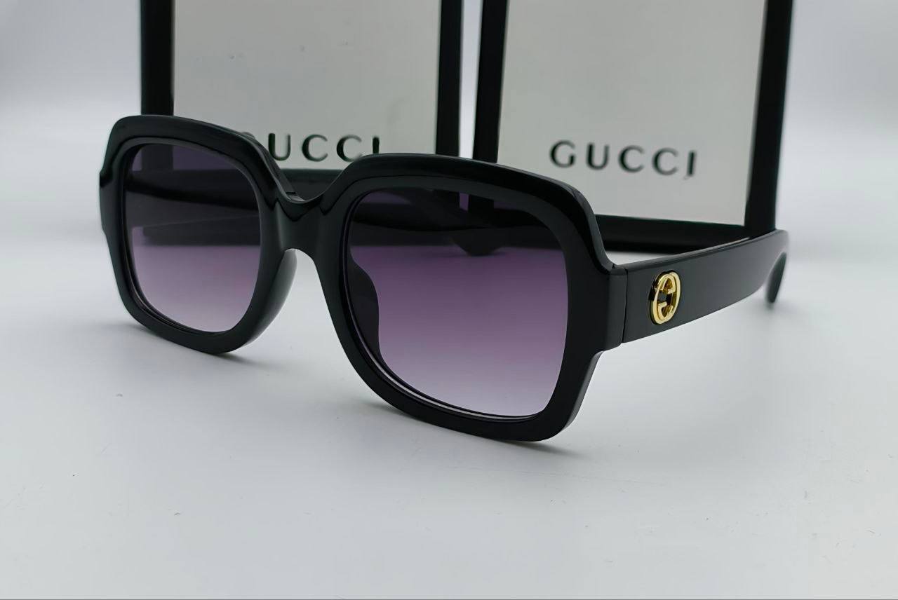 Gucc sunglasses with box sa2907