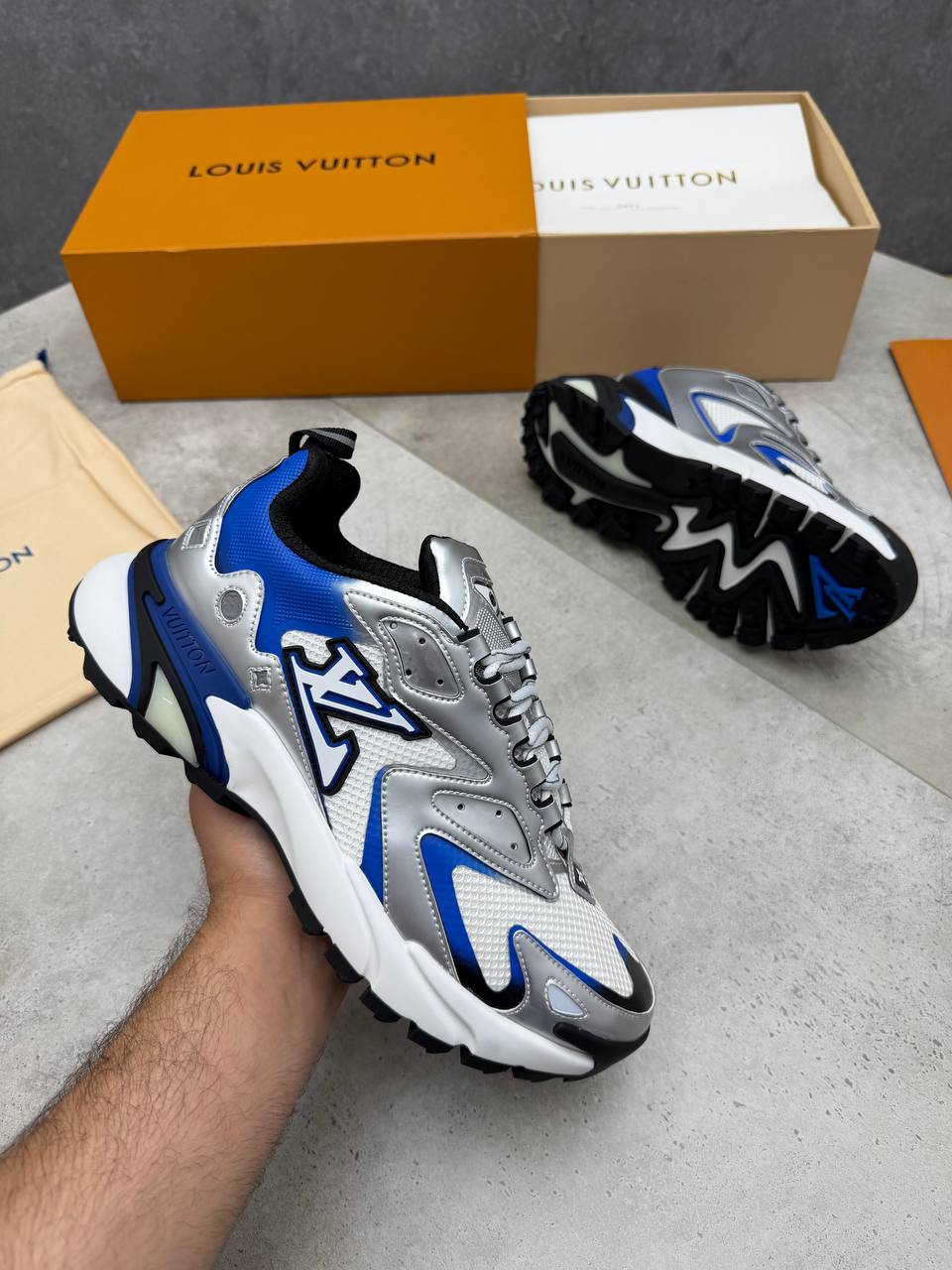 SUPER CLON MENS LV TRAINERS am3007