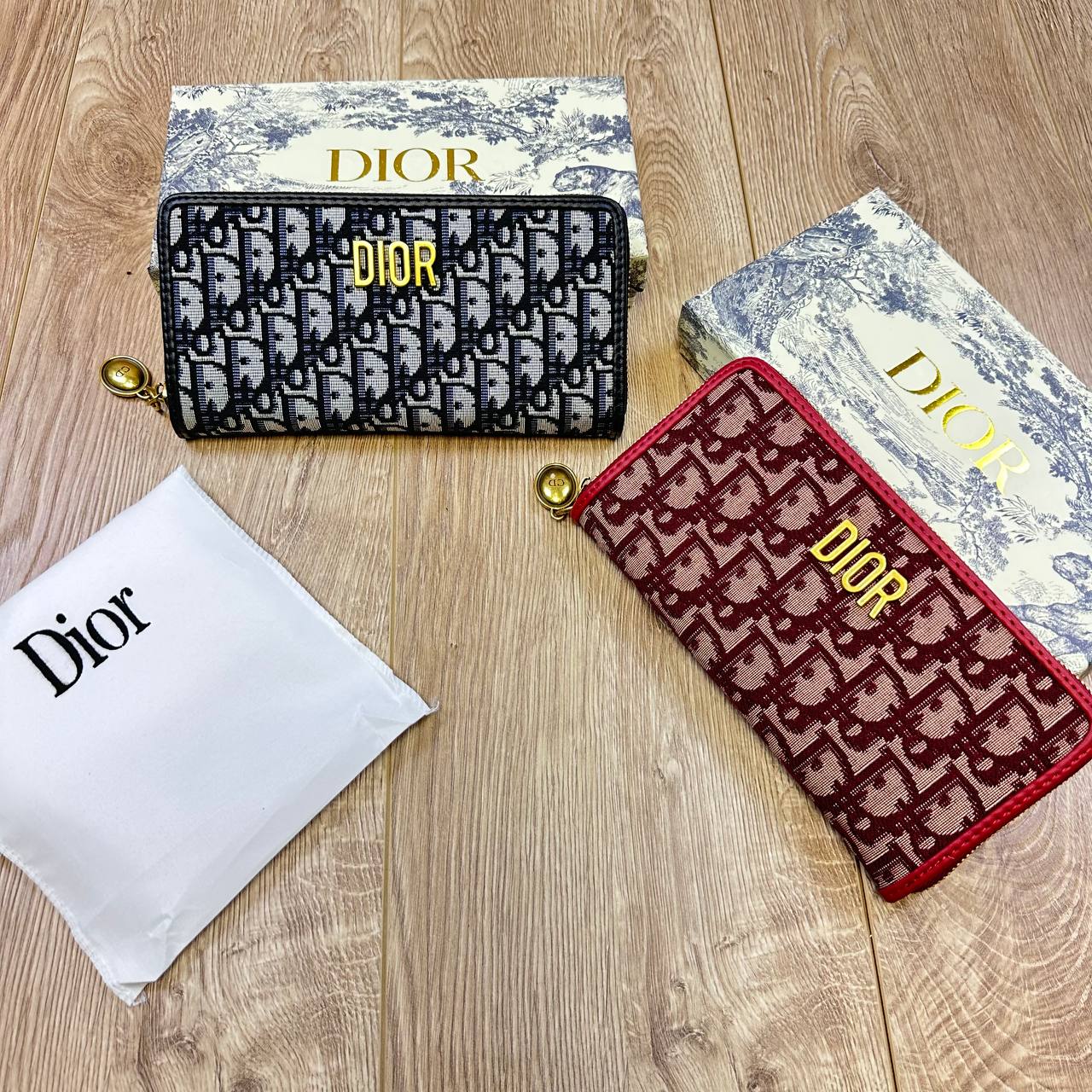 Dio women Purse with box to3107