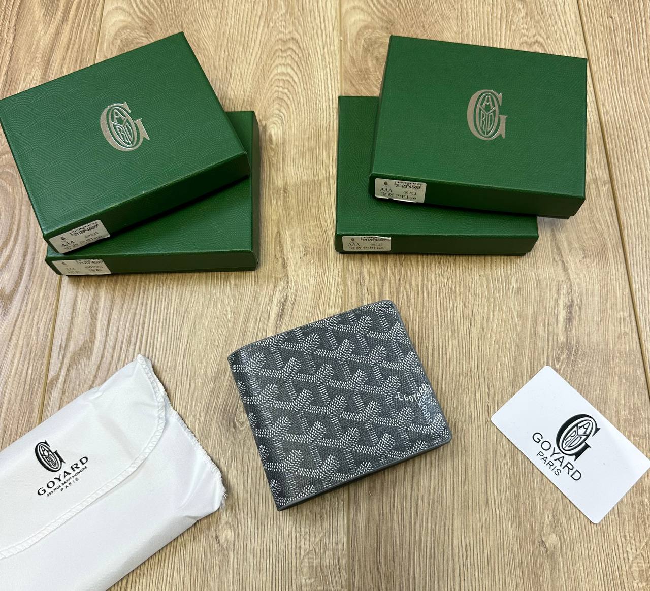 Goyar men’s Wallet Comes with boxes to0208