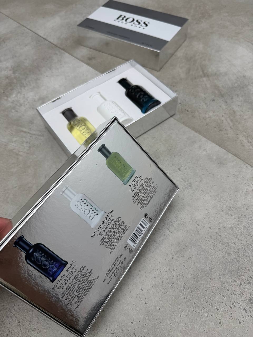 HUG BOSS PERFUME SET COME WITH BOX am0308