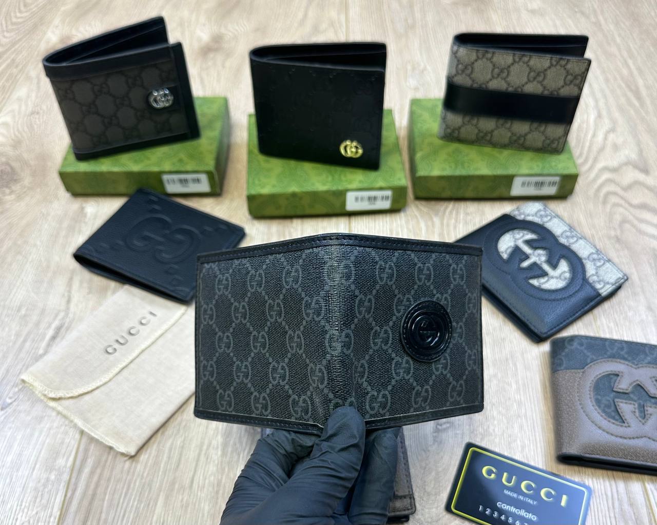 Gucci men’s Wallet Comes with boxes to0408
