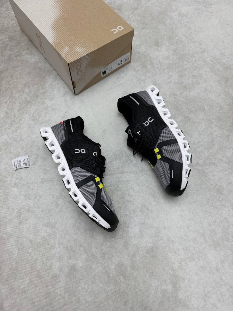 MENS ON CLOUD TRAINERS am0408