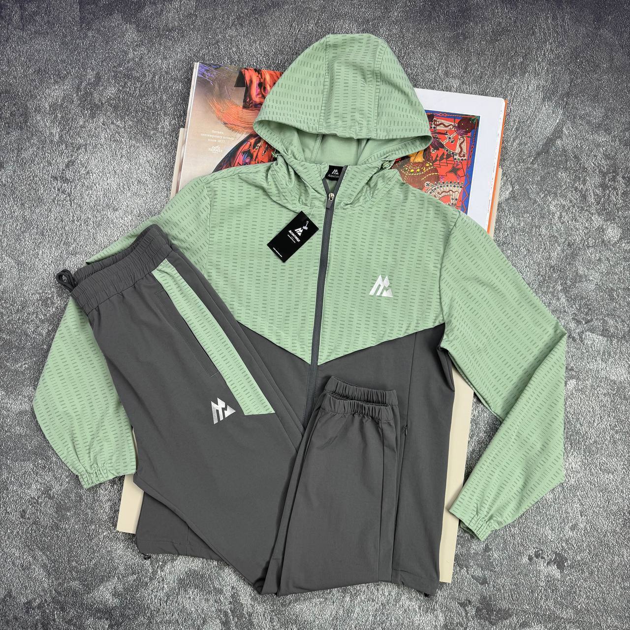 Montre tracksuit on sale sa0508
