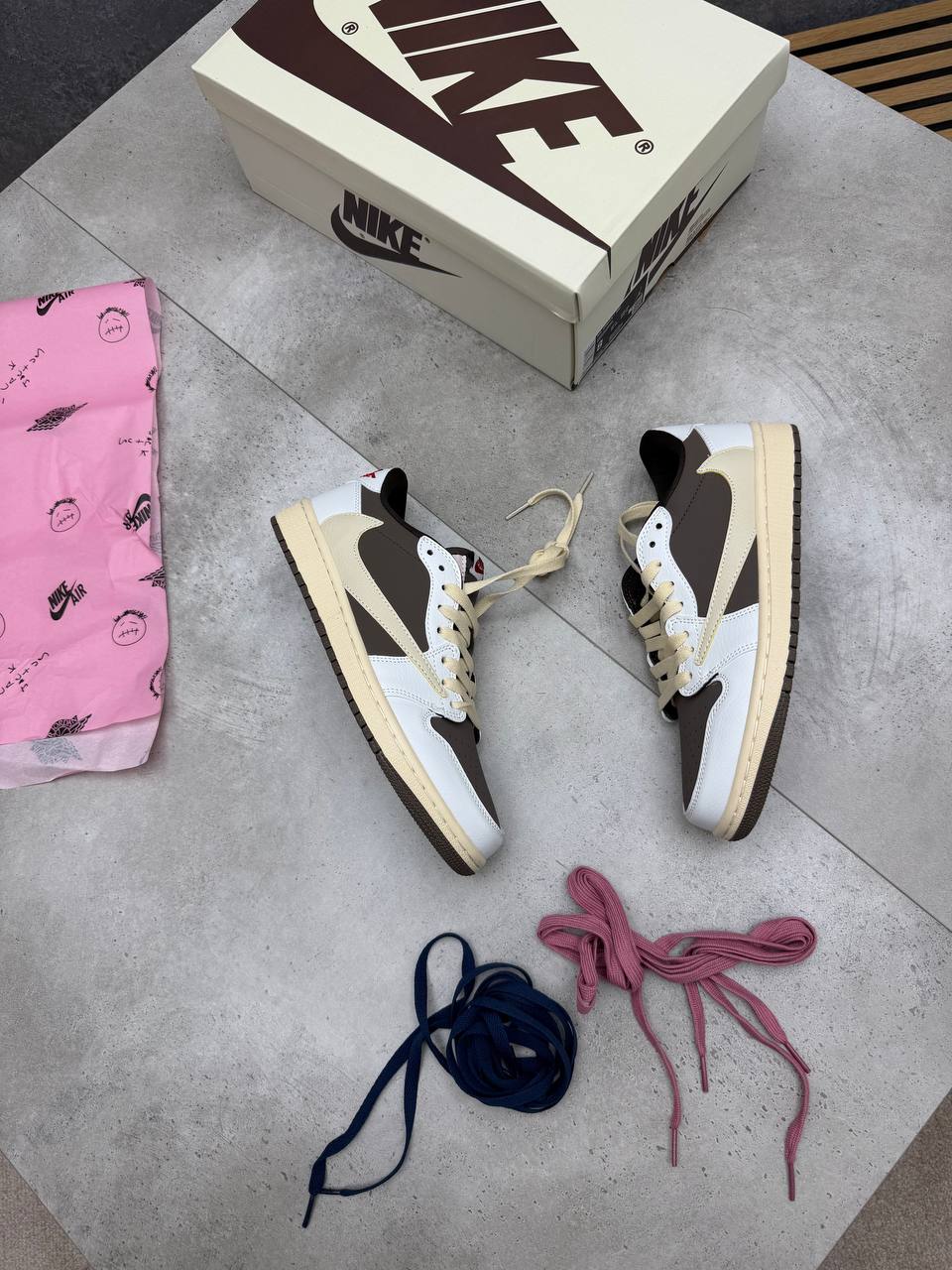 JORDA NIK TRAVIS COME WITH BOX ETC am0508