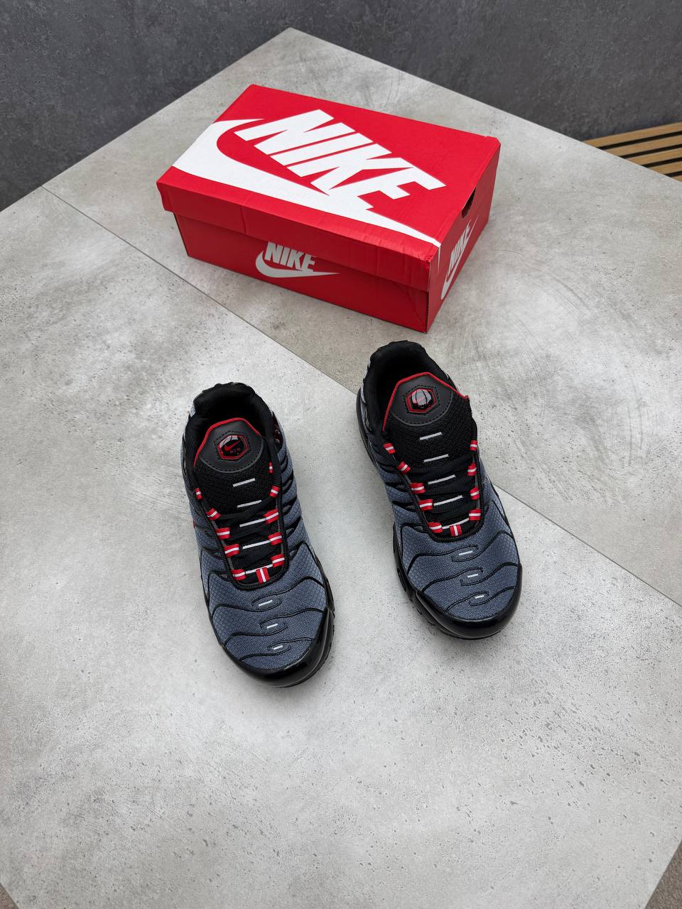 MENS NIK AIR MAX TN COME WITH BOX ETC am0708