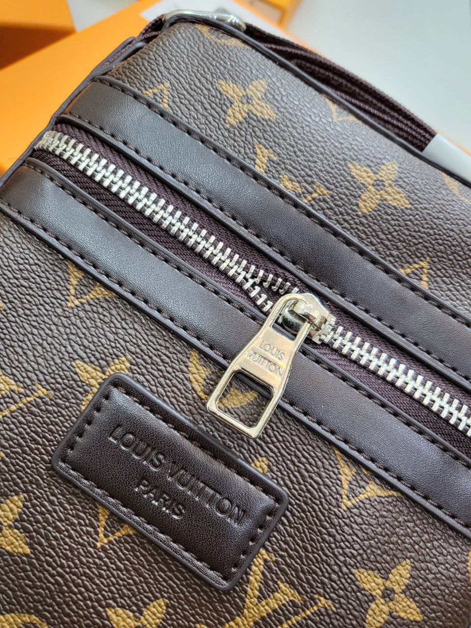 QUALITY LOUI VUITTO MESSENGER BAG ak0808