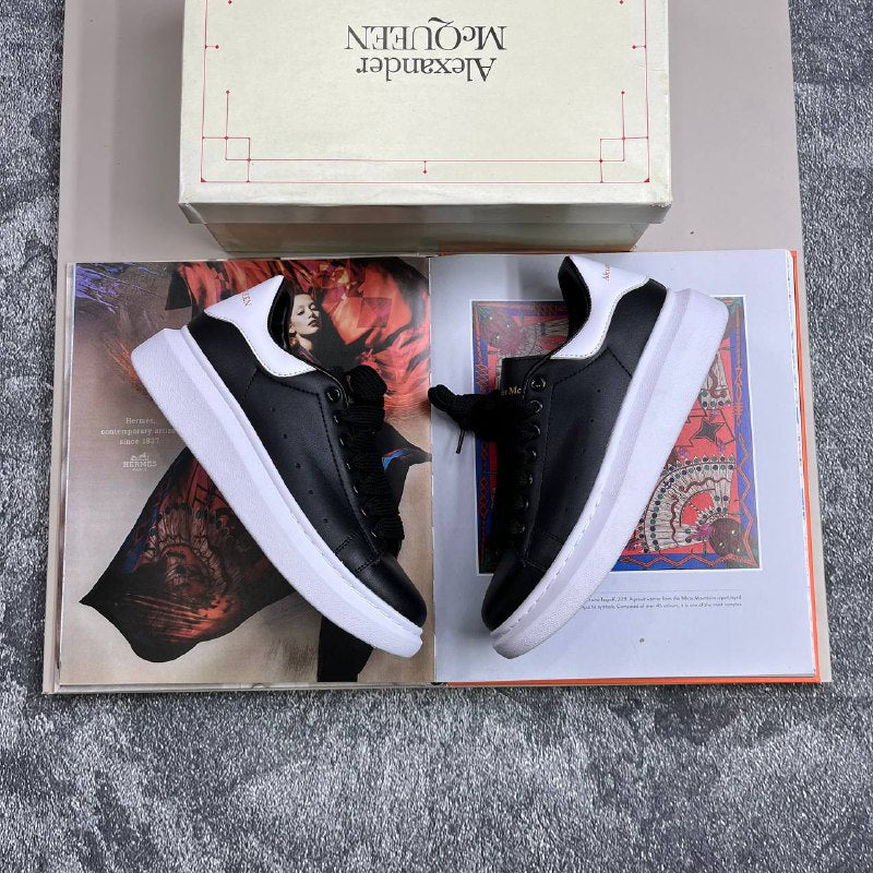 Alexander McQueen trainer on sale sa0901