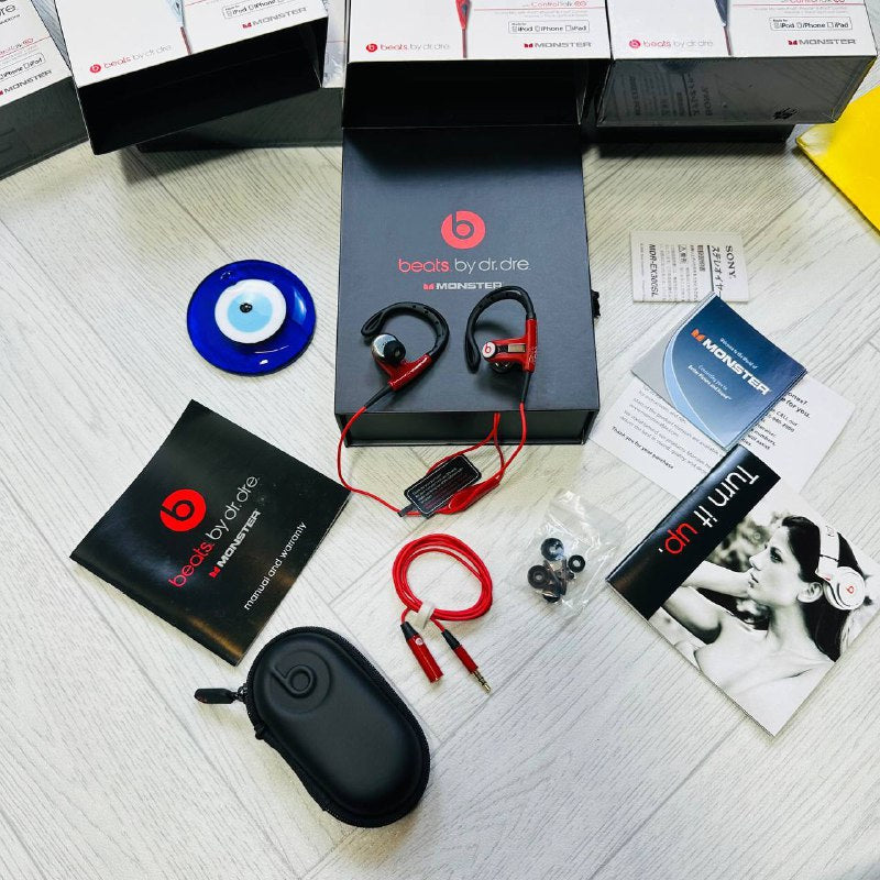 BEATS 🎧 HEADPHONE available to0901