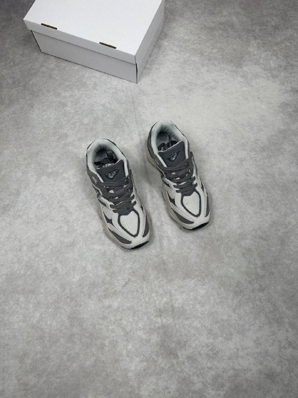 WOMENS NEW BALANCE TRAINERS am0501