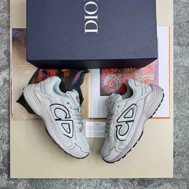 Dio b30 1:1 quality with box dust bag and carry bag sa0301