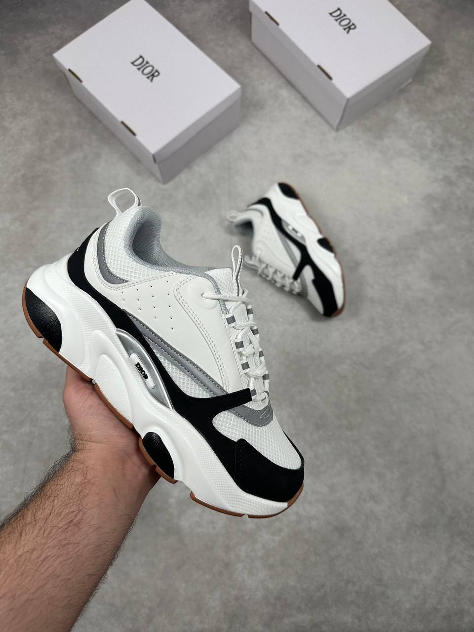 MENS DIO B22 COME WITH BOX am1501