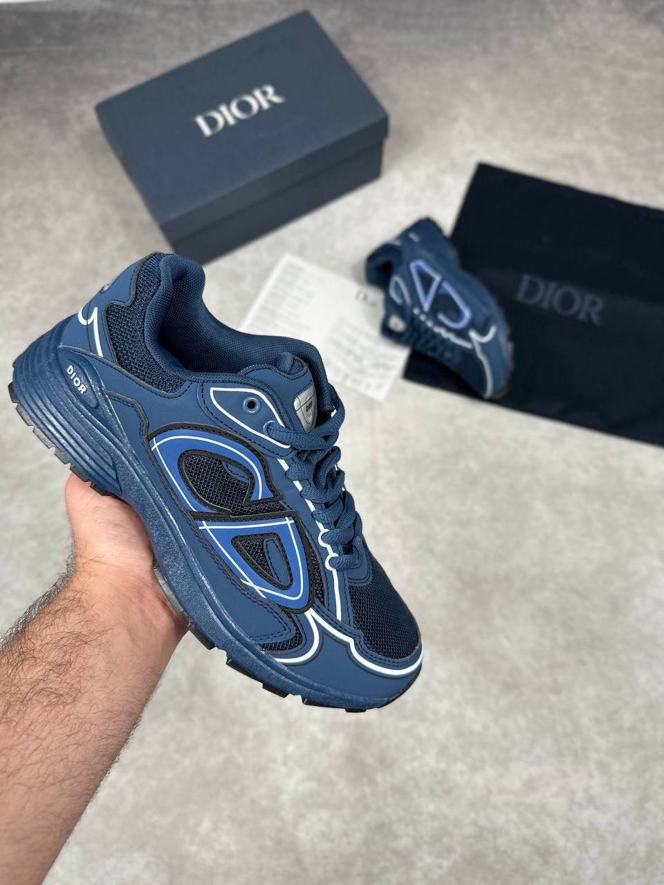 MENS DIO B30 COME WITH BOX ETC am0501