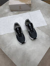 MENS ON CLOU QC TRAINERS am1707
