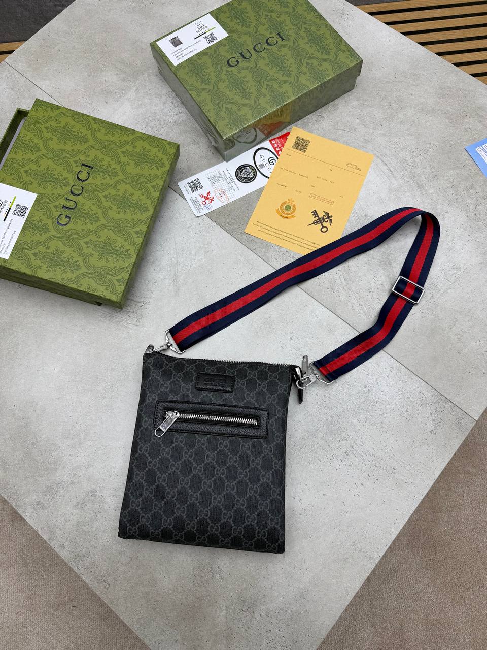 MENS GUCC BAG COME WITH BOX ETC am1707