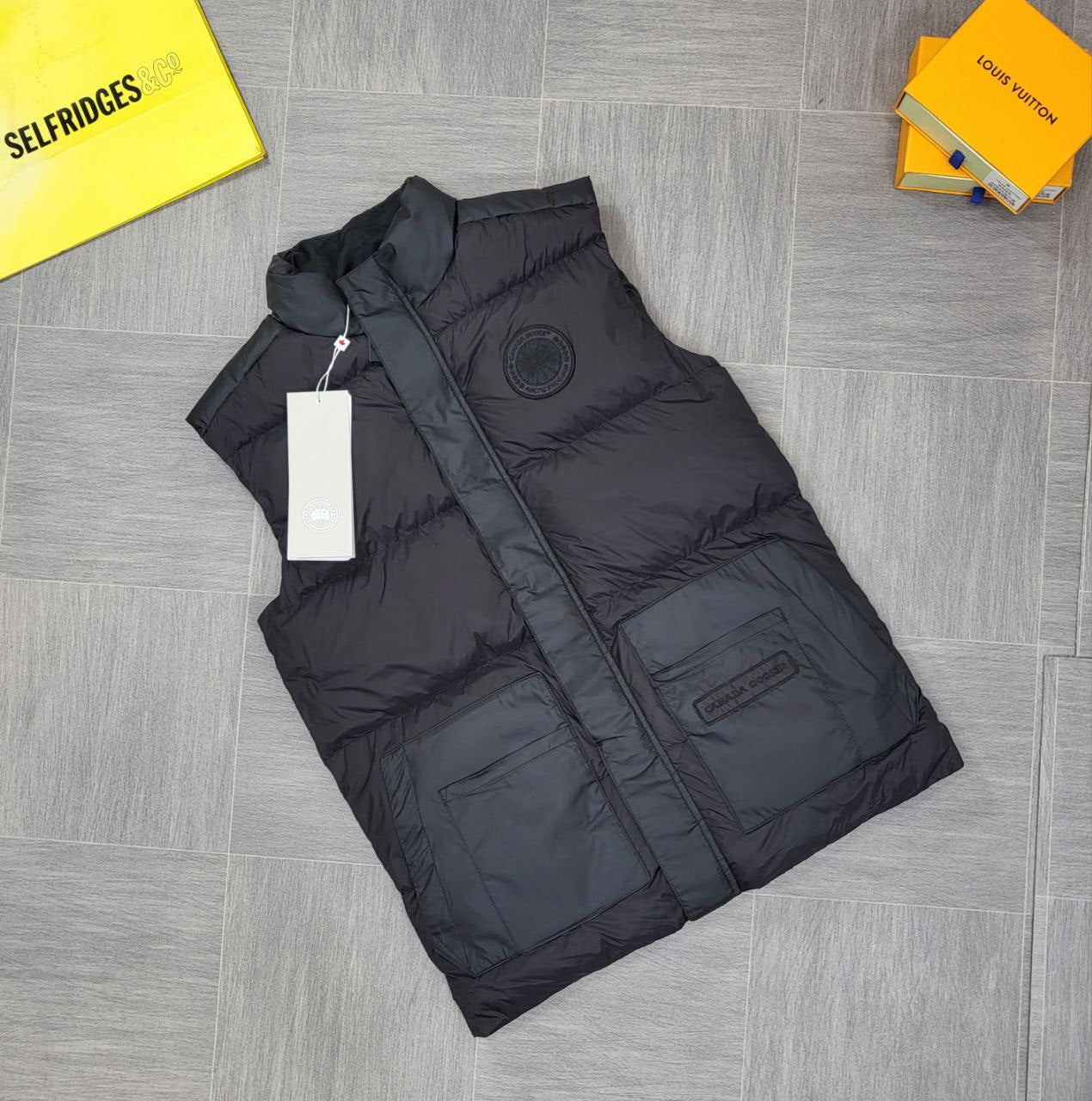 QUALITY CANAD GOOSE  BODYWARMAR ak1101