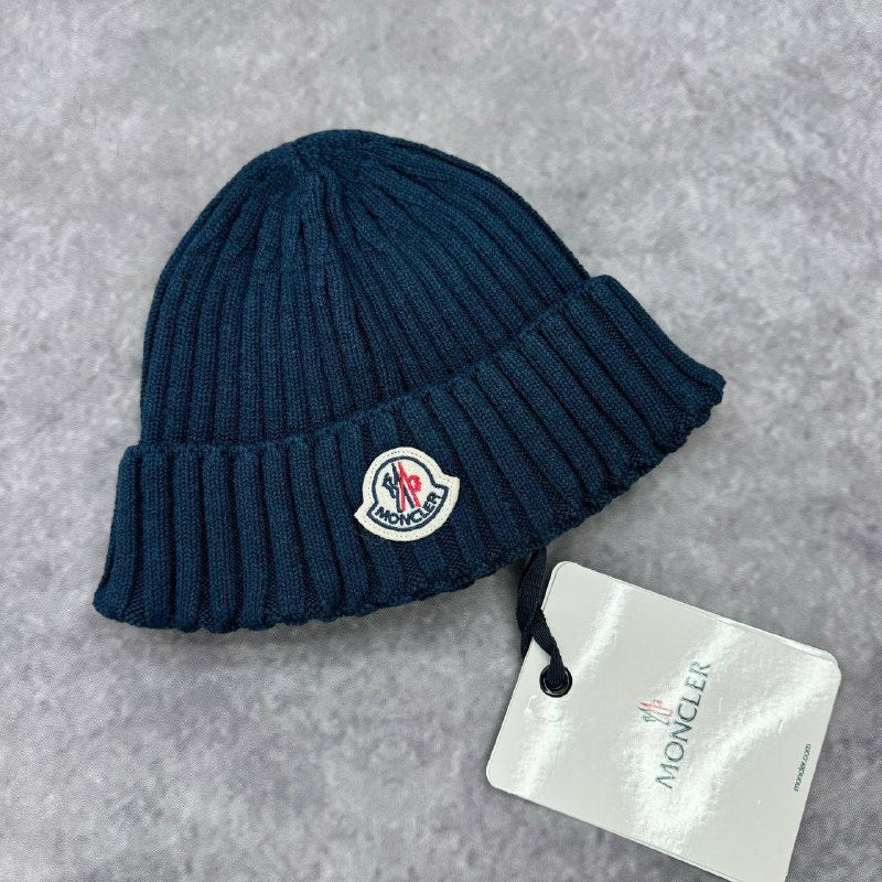 Moncler hat sa0401