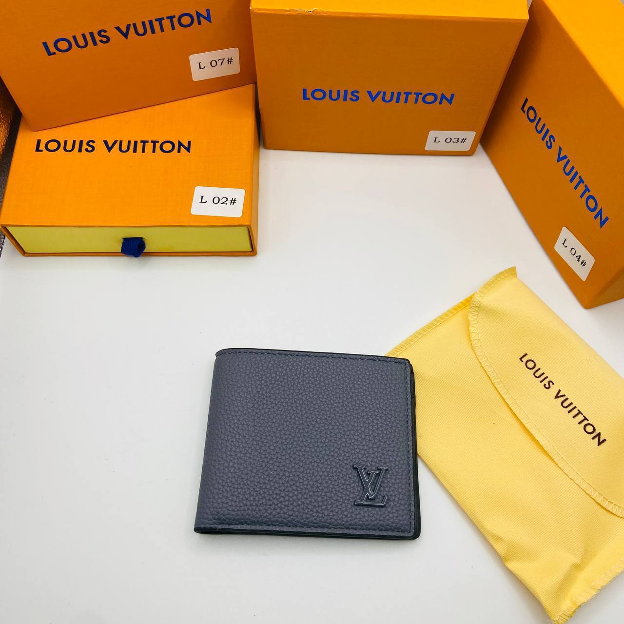 L WALLETS BOXED to0601