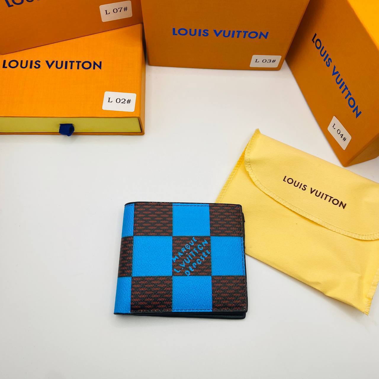 L WALLETS BOXED to0601