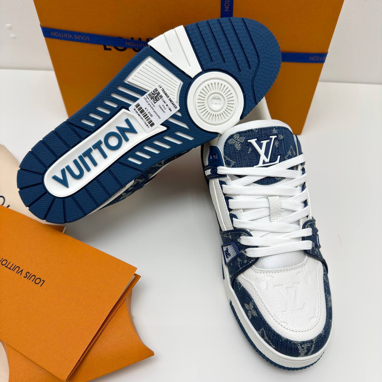 HIGH END L SNEAKERS TRAINERS WITH FULL PACKAGING ETC na0101