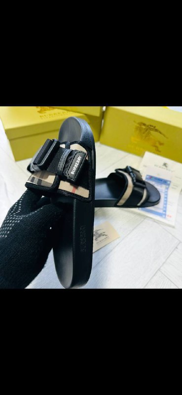 BURBERRY SLIDERS to0901