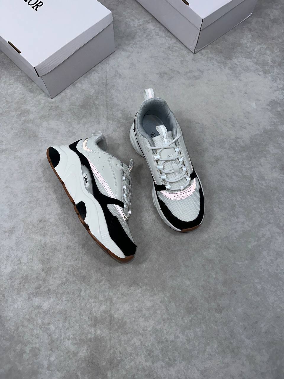 MENS DIO B22 COME WITH BOX am1501