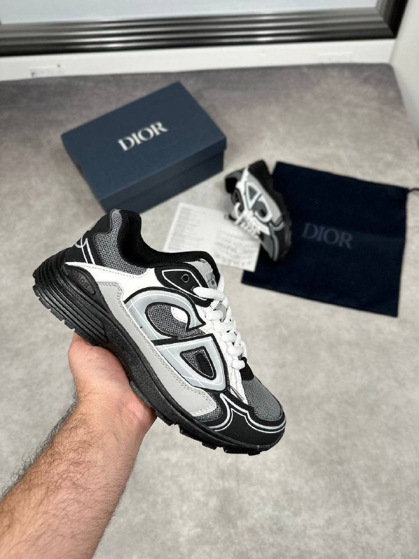 MENS DIO B30 COME WITH BOX ETC am0501