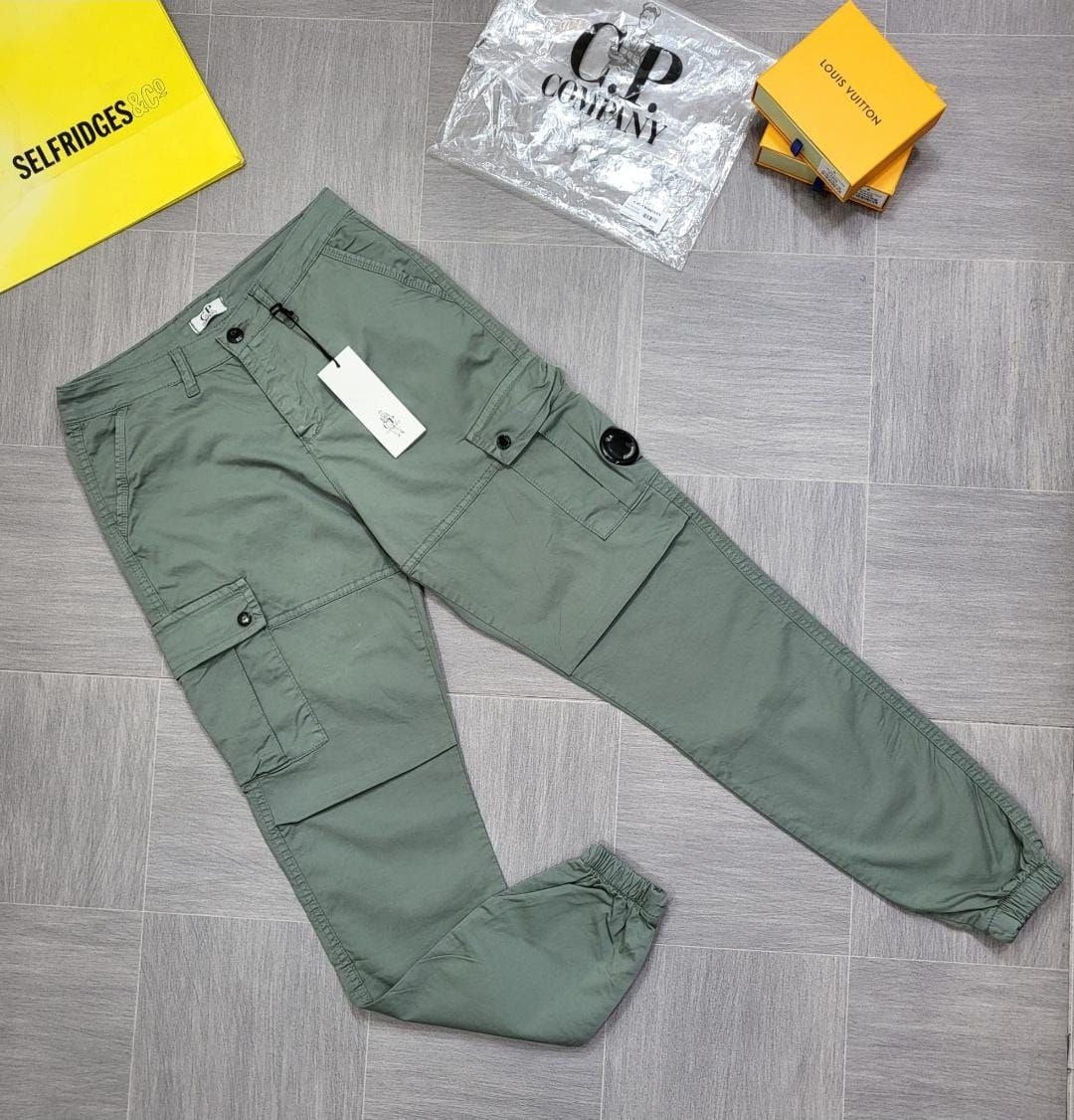 CP COMPANY CARGO PANTS 1804