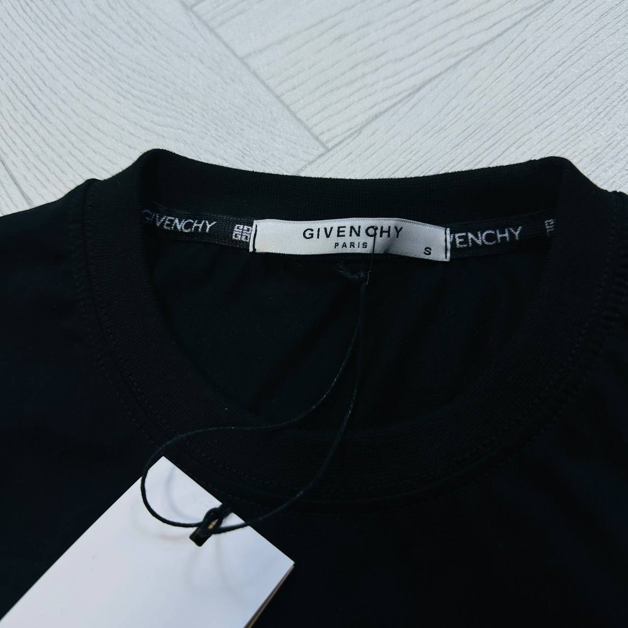 QUALITY GIVENCH TEES to2810