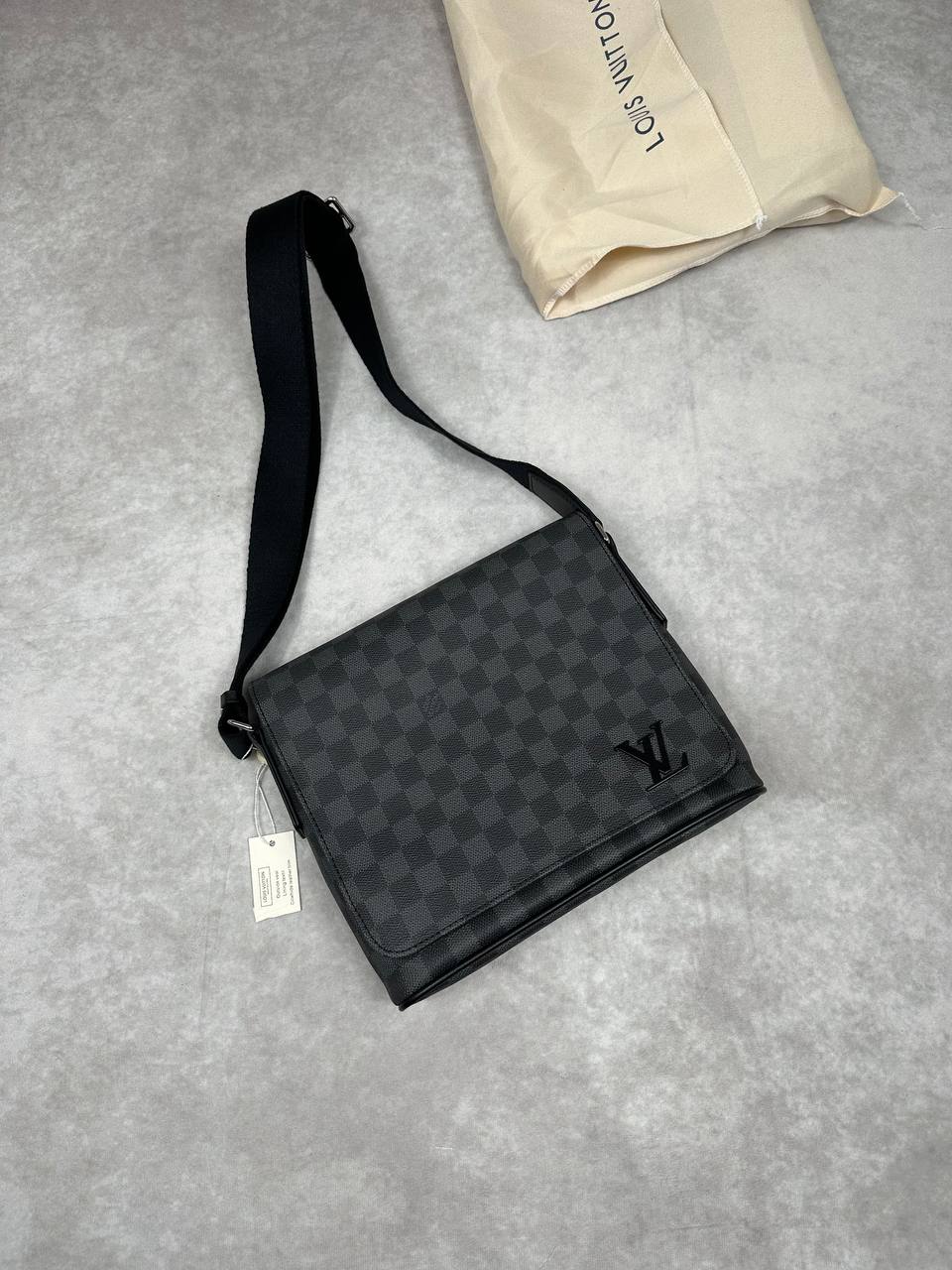 SUPER CLO MENS LVE BAG COME WITH DUST BAG am2810