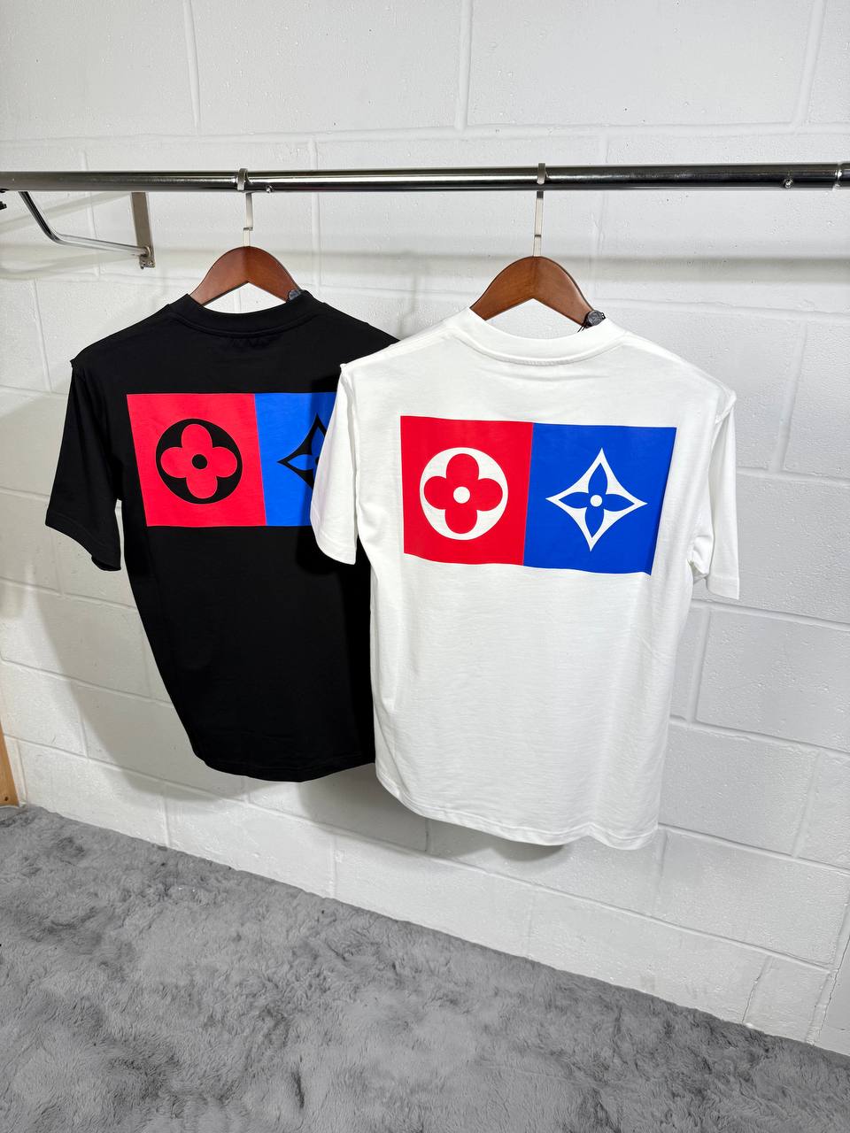 Lv tees super quality 1804
