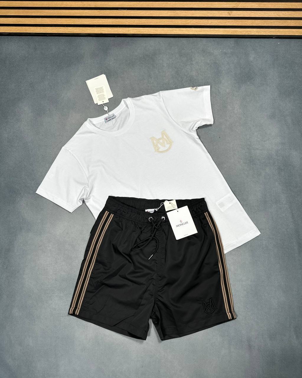 MONCLE SWIM SHORT or T-shirt am2407